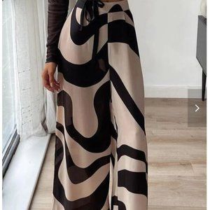 COPY - Urban Loose Fashion Long Wide leg Pants, NWT, Black and Cream, XL